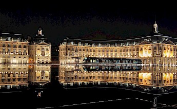 Place de la Bourse with tram in Bordeaux, France. CC:Phillip Maiwald