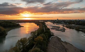 Orleans at sunset, France. Unsplash:Raphael Peillon