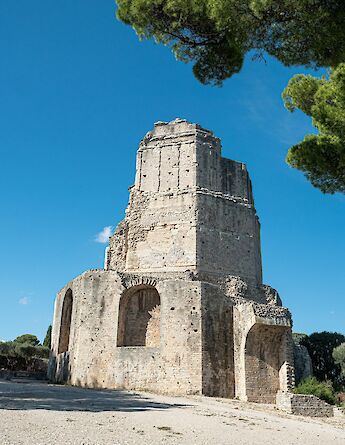 Rue de la Tour Magne, Nîmes, France. Unsplash:Rodolphe Heraud
