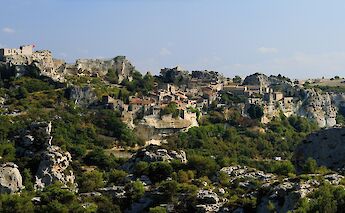 Les-Baux-de-Provence, France. CC:Benhlieusong