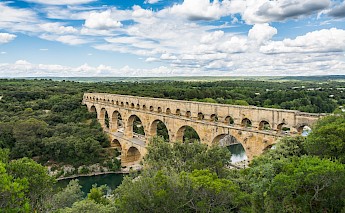 Pont Du Gard, old Roman aqueduct in Avignon, France. ZS@Unsplash