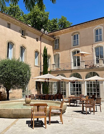 Great châteaux in Provence, France. Judith Girard-Marczak@Unsplash