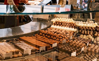 Chocolates in Lucerne, Switzerland. Marquise de Photographie@Unsplash