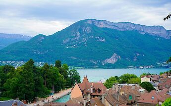 Rooftops next to Lake Annecy, France. Unsplash:Aiden Patrissi
