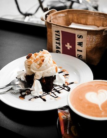 Swiss desert. Unsplash:Henry Co