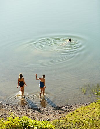 Women swimming in Lake Geneva, Switzerland. Unsplash:Getty Images