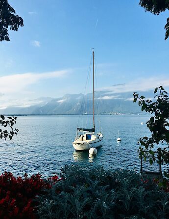 Yacht on Lake Geneva, Switzerland. Unsplash:Armand Khoury