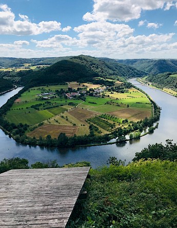 Mettlach, Germany. Aron Schmitz!Usplash