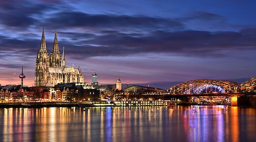 Rhine River in Cologne, Germany. Roman Burki@Unsplash