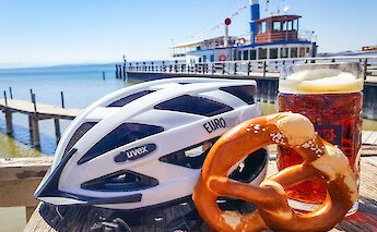 Beer and pretzel in Ammersee, Bavaria, Germany. CC:TO