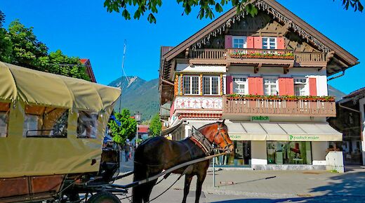 Horse and cart, Bavaria, Germany. CC:TO