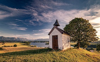 Riegsee Lake, Upper Bavaria, Germany. Mario Dobelmann@Unsplash