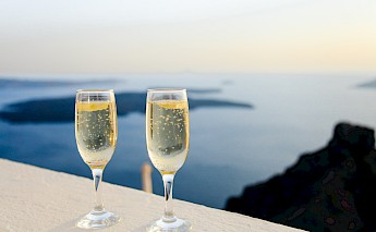 Relaxing in Greece. Anthony Delanoix, Unsplash