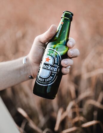 Heinekens in Holland@ Justus Menke@Unsplash