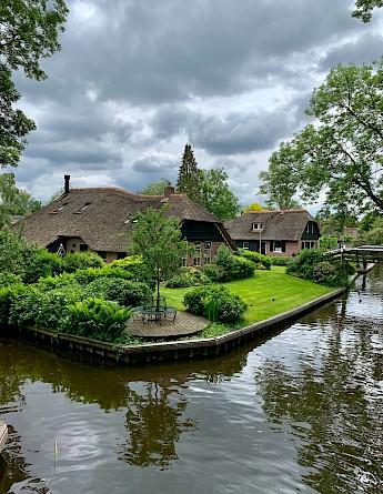 Giethoorn, the Venice of Holland. Ercaner, Unsplash