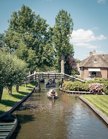 Giethoorn, Overijssel, the Netherlands. Bjorn Agerbeek, Unsplash