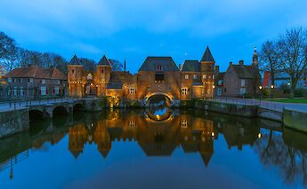 Koppelpoort, a medieval gate in Amersfoort, Utrecht, the Netherlands. Andrew Slifkin@Unsplash