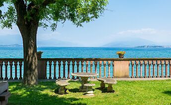 Desenzano del Garda in Veneto, Italy. Fed Lov@Unsplash