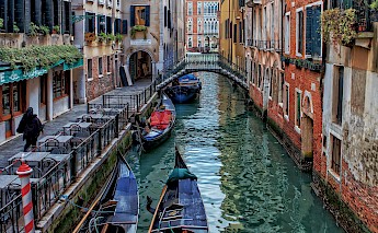 Venice, Veneto. Italy. Ricardo Gomezangel, Unsplash
