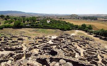 Su Nuraxi ruins, Sardinia, Italy. Ruben Holthuijsen@Flickr