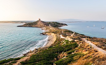 Ruins at Tharros, Sardinia, Italy. Léonard Cotte@Unsplash