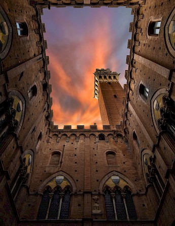 Siena, Tuscany, Italy. Massimilian Omoro Sinotto@Unsplash