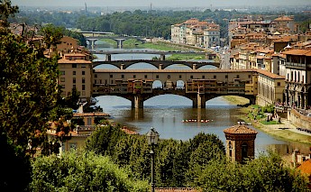 Ponte Vecchio in Florence, Italy. Ilse Orsel@Unsplash