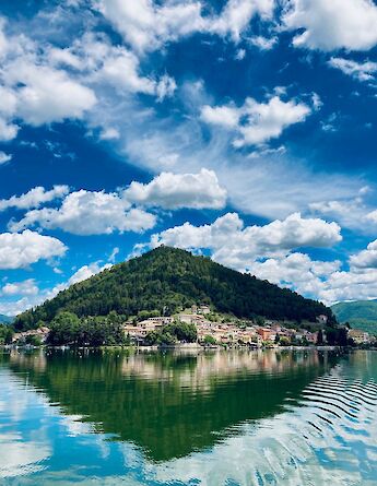 Region of Umbria, Italy. Sofia@Unsplash