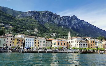 Colorful buildings, Lake Garda, Italy. Unsplash@Marlster