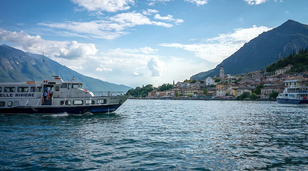 Lake cruise, Lake Garda, Italy. Unsplash@Leonhard Niederwimmer