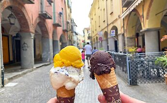 Ice cream break, Piedmont, Italy. CC:TO