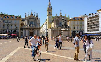 Piazza San Carlo, Turin, Italy. Unsplash:Antonio Sessa