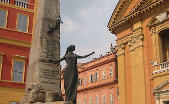 Modena, Emilia-Romagna, Italy. Josh Petersen@Flickr