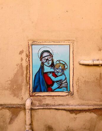 Art in Ravenna, Italy. Unsplash@Walter Mazza