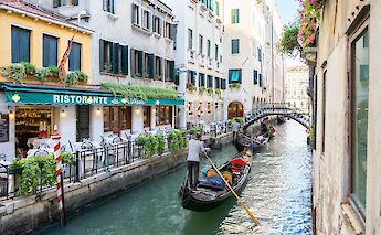 Gondolas in Venice, Italy. Dimitry Anikin@Unsplash