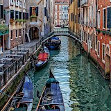 The many canals of Venice, Veneto, Italy. Ricardo Gomez Angel@Unsplash