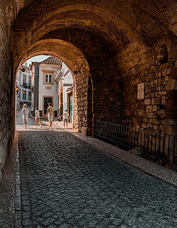 Faro, Porgual. Kobu Agency, Unsplash