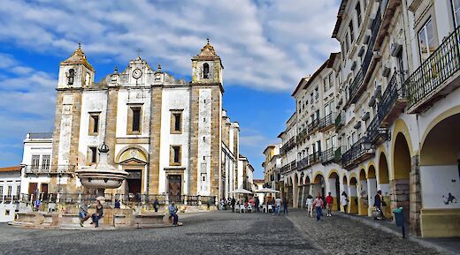 7 night  guided or self guided bike tour in Portugal