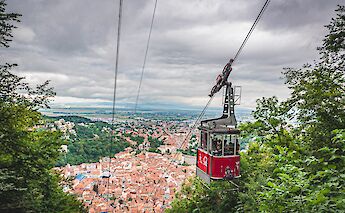 Brașov, Romania. Zoltan Rakottyai@Unsplash