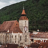 Biserica Neagră located in Brașov, Romania. Maria Teneva@Unsplash