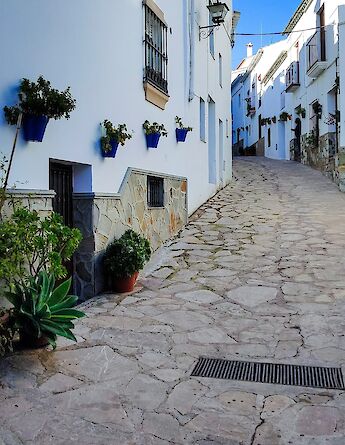 Cobbled street in Cadiz, Spain. Unsplash:Getty Images