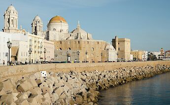 Promenade, Cadiz, Spain. Unsplash:Yuliya Matuzava