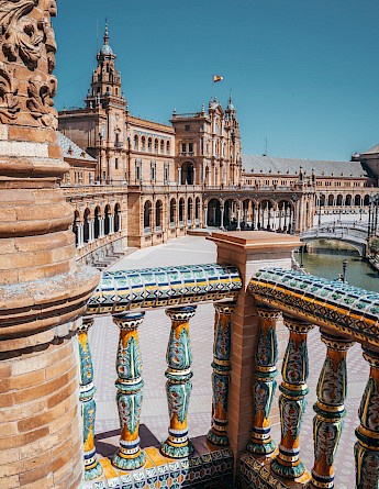 Plaza de España de Sevilla, Spain. Joan Oger, Unsplash