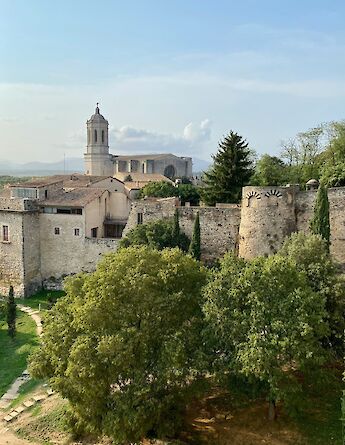 Walls and towers of Girona, Spain. Unsplash:Christian Hess Araya