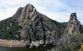 Salto del Giatano, Monfragüe National Park, Extremadura, Spain. CC:Alonso de Mendoza