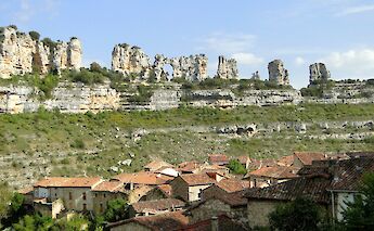 Aerial view of Orbaneja del Castillo. Flickr:RaulAB