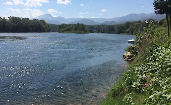 Edge of the Ebro River, Spain. Flickr:TijsB