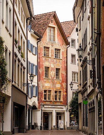 Altstadt in Chur, Switzerland. CC:Agnes Monkelbaan