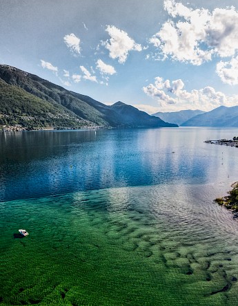Lake Maggiore, Switzerland. Patrick Federi@Unsplash