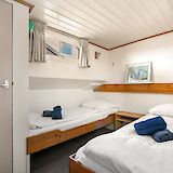 Twin cabin, Elisabeth van Aemstel, Bike and boat tour